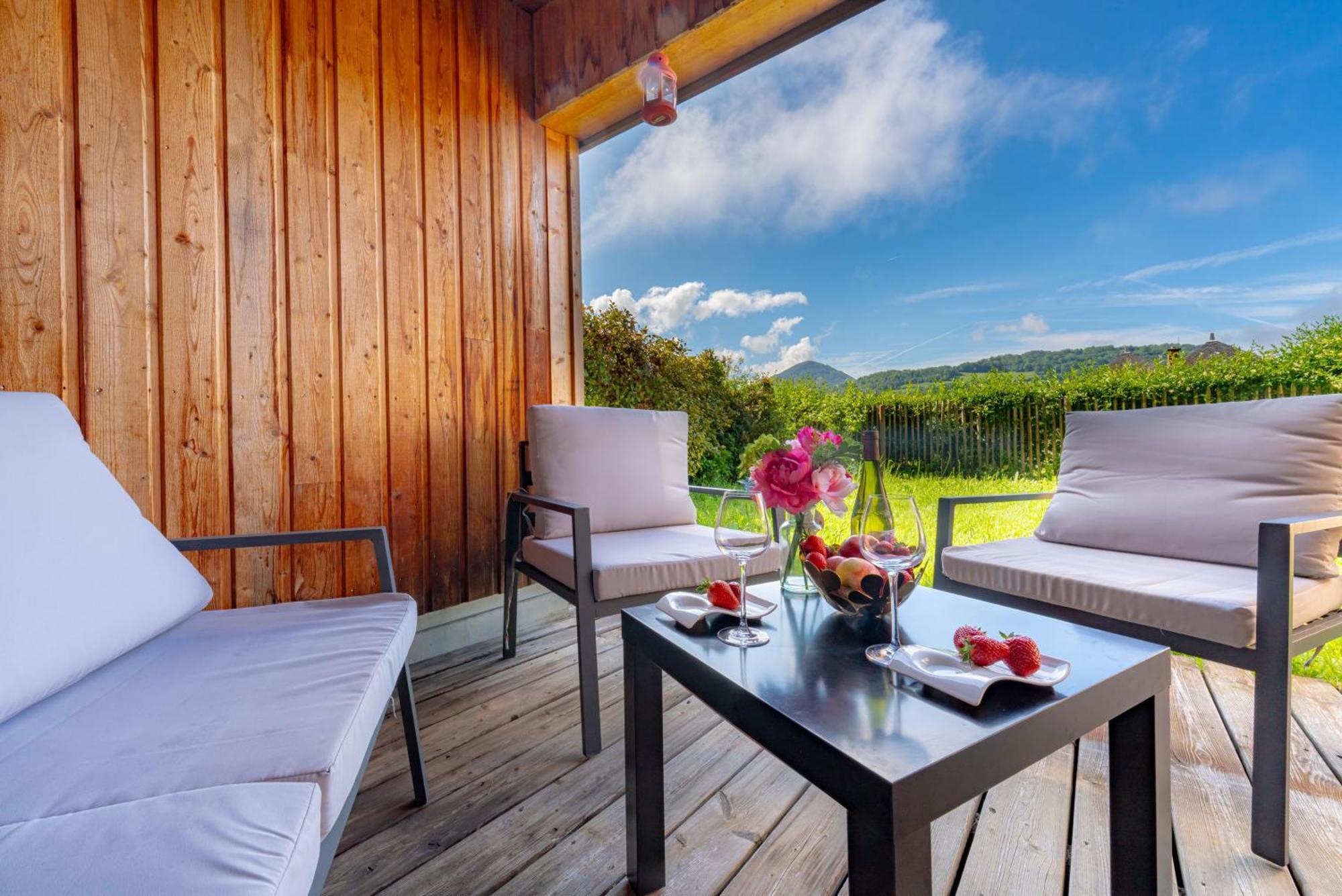 Vue Sur Les Montagnes-Wifi-Terrasse Apartment Saint-Jean-d'Arvey Exterior photo
